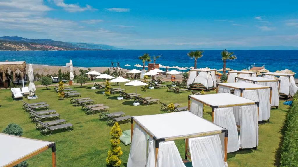 Assos Troy Beach Hotel — 2