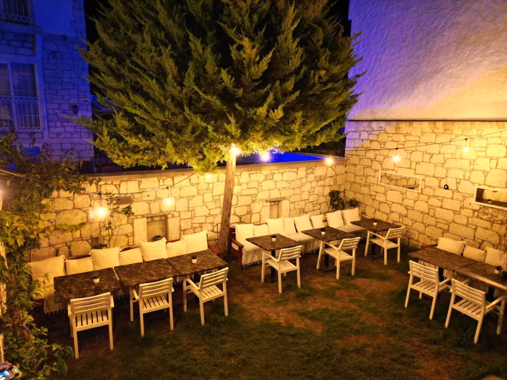 Mavi Konak Otel Alaçatı  — 2