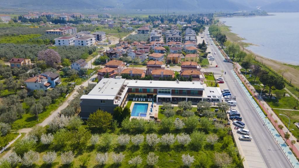 Zeytin Bahçesi Hotel  — 4