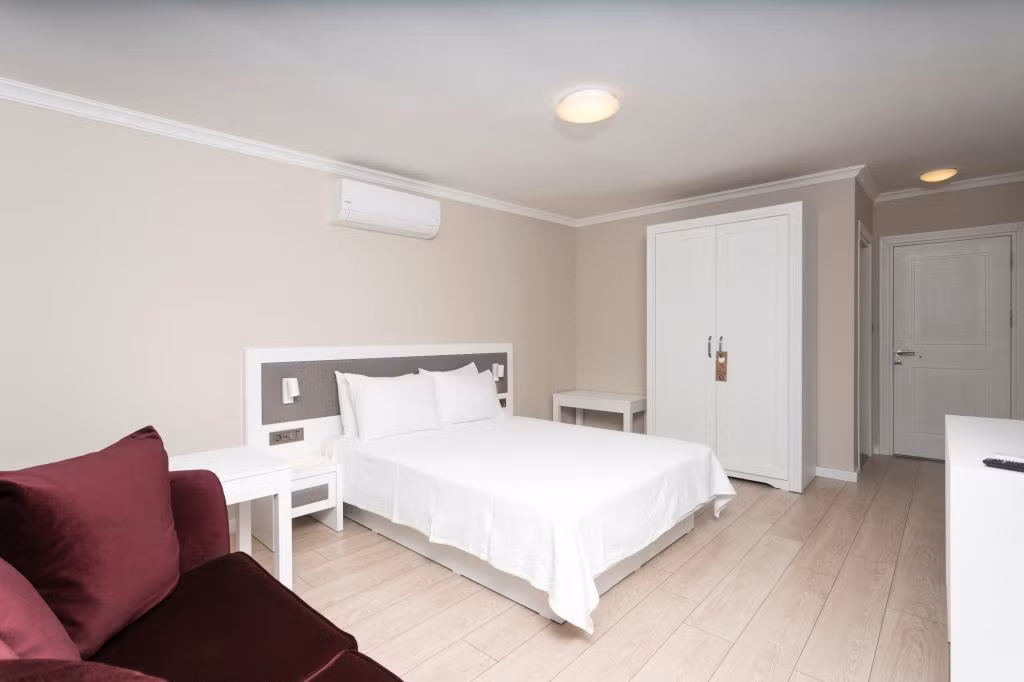 Bay Nihat Lale Otel — 4