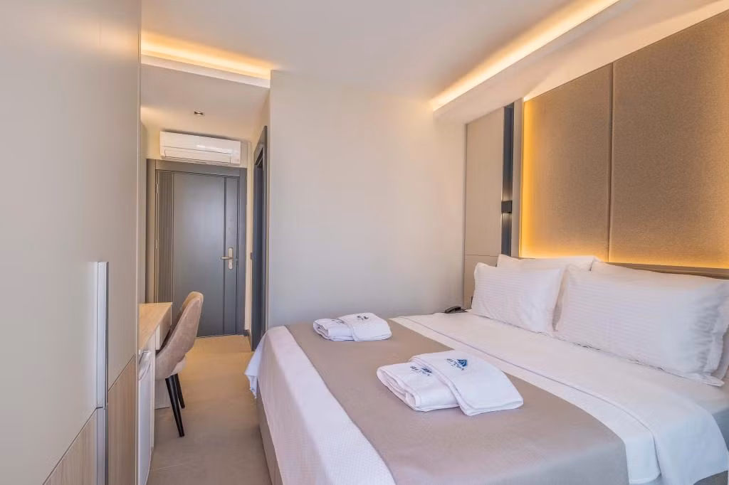 Seatown Hotel — 6