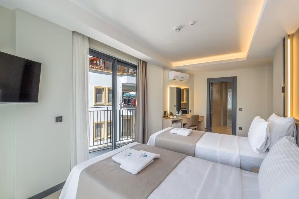 Seatown Hotel — 5