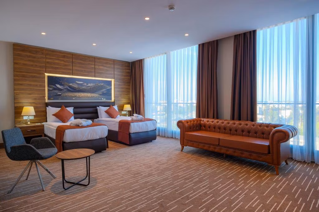 Ekor Elegance Hotel — 5