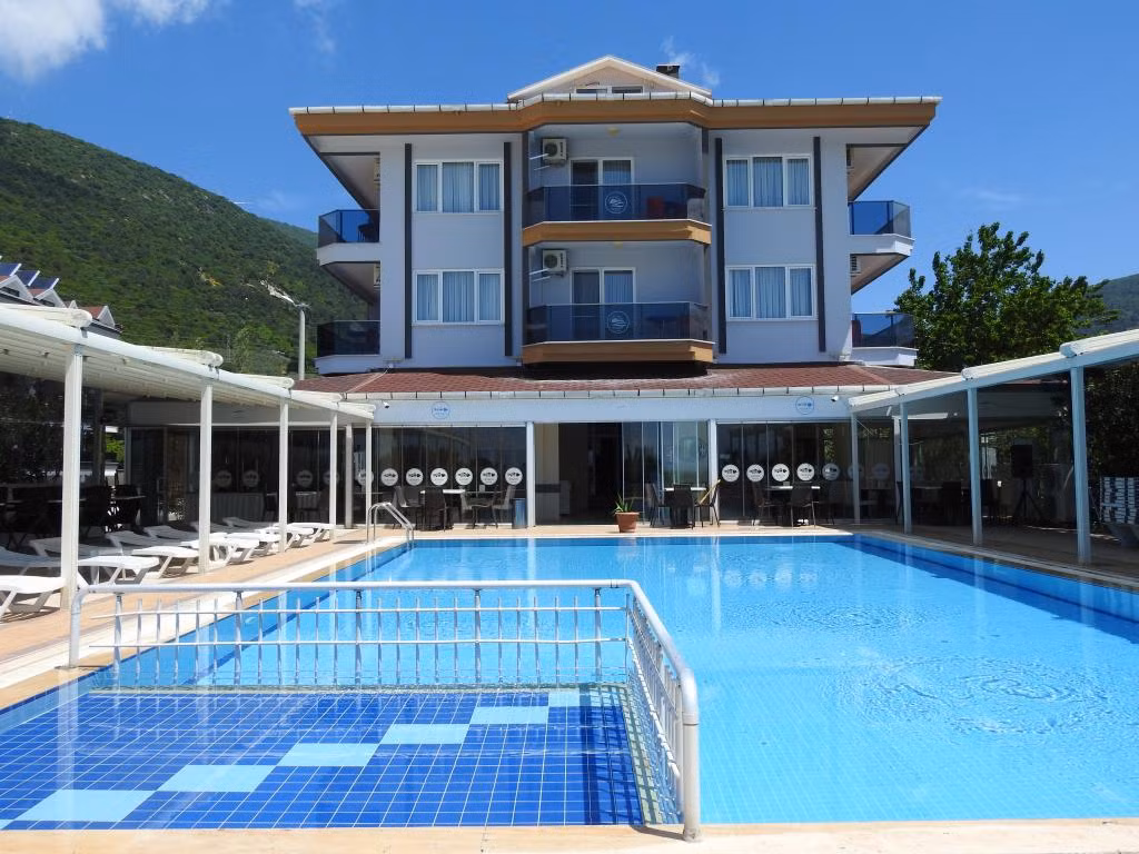 Senam Hotel — 9