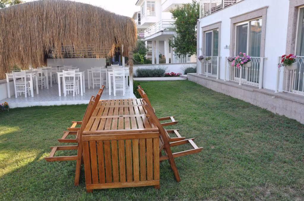 Masmavi OtelCunda — 2