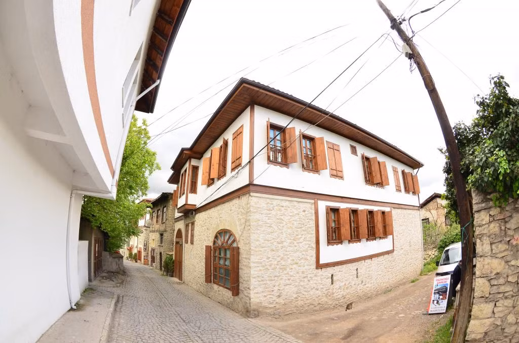 Yorgancıoğlu Konak — 3