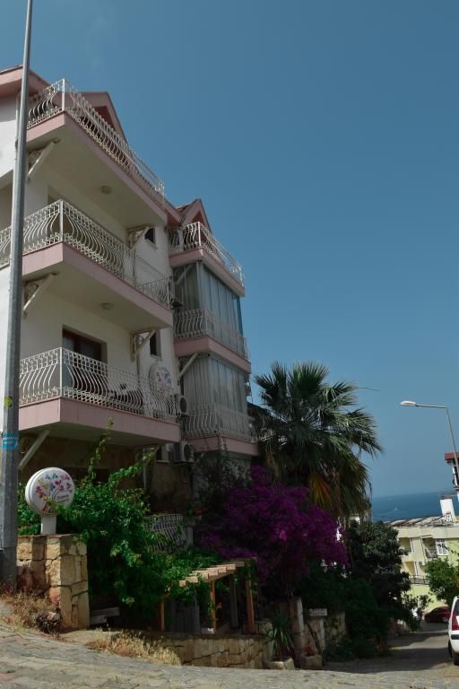 Smyrna Pansiyon — 3