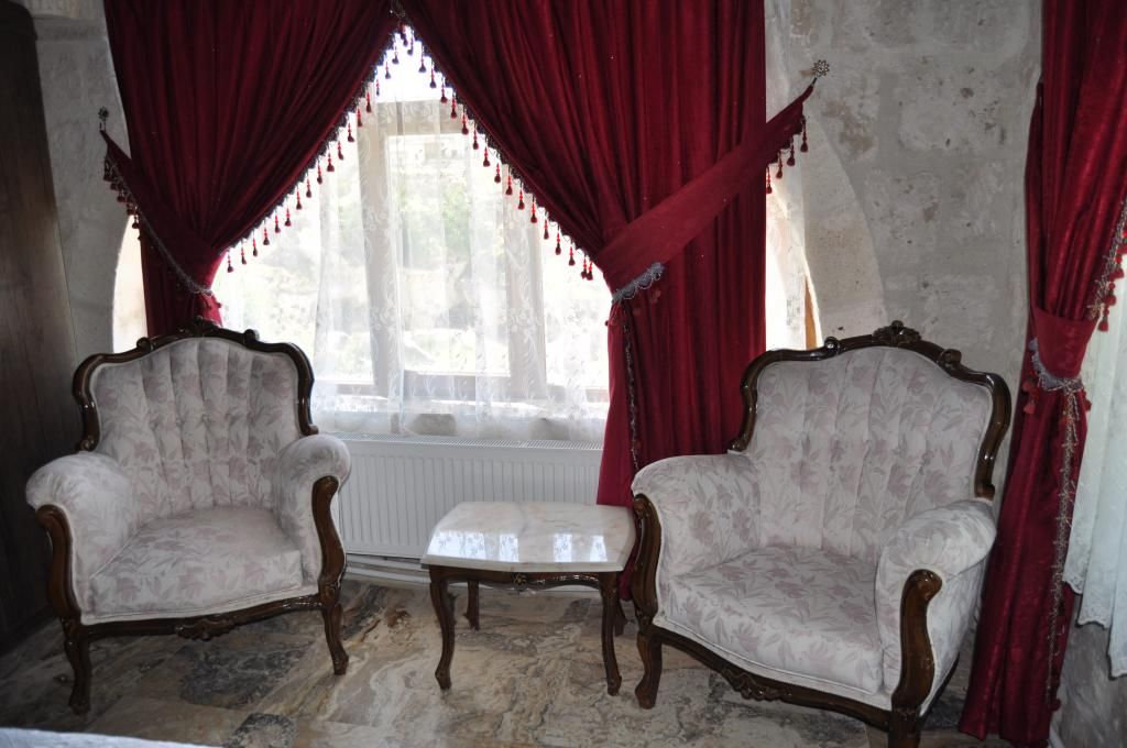Dilek Tepesi Cave Hotel — 2