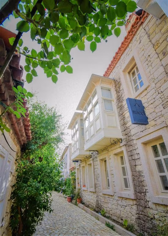 Micel Alaçatı Butik Otel — 2