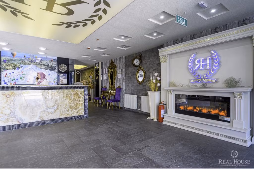 Real House Hotel  — 6