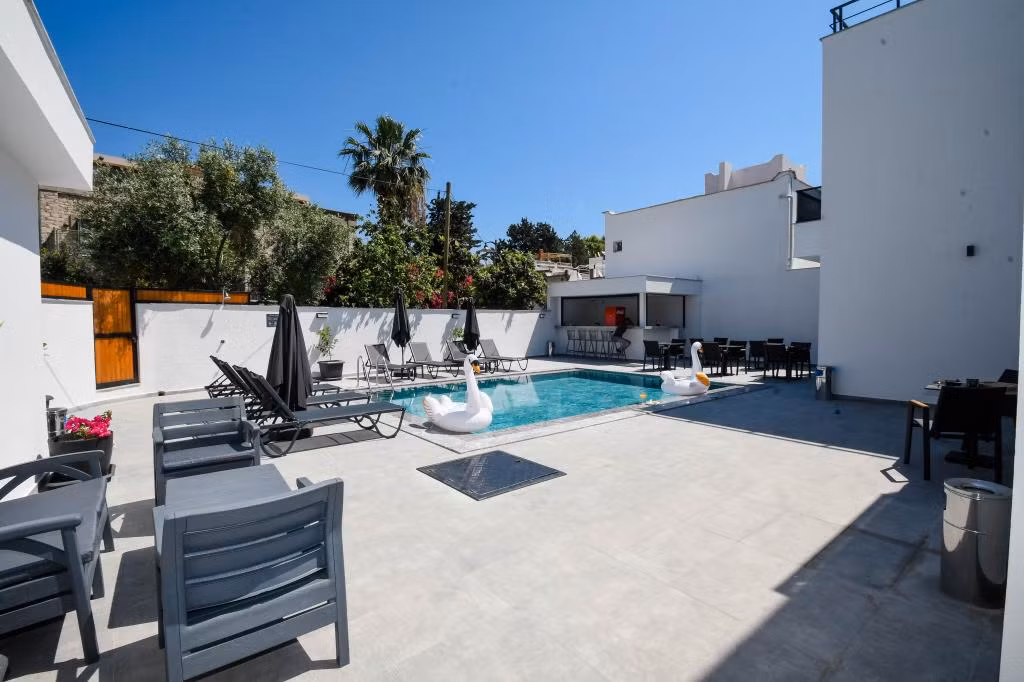 Swan Boutique Hotel — 4