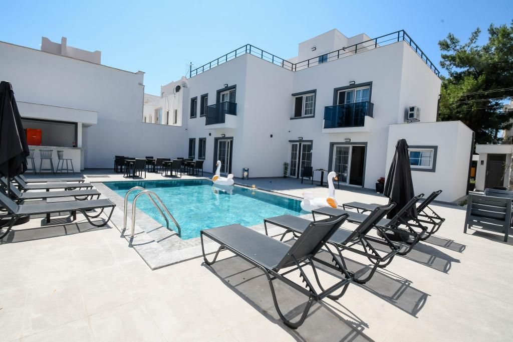 Swan Boutique Hotel — 3