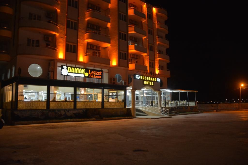 Nus Grand Hotel — 4