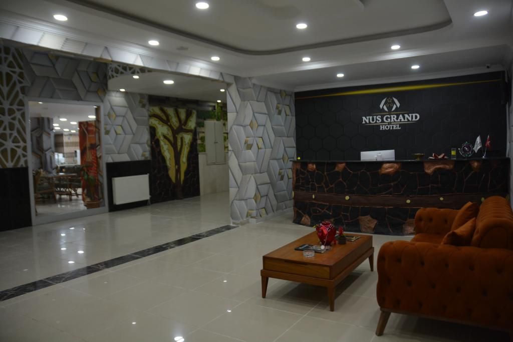 Nus Grand Hotel — 6