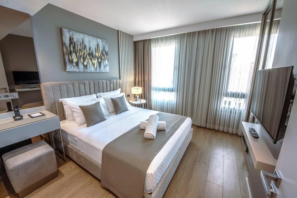 Valente Suites Hotel — 7