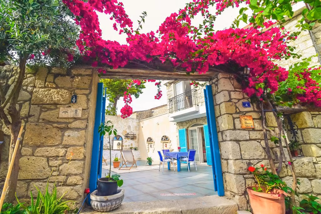 Alaçatı Asmalı Konak Otel — 7