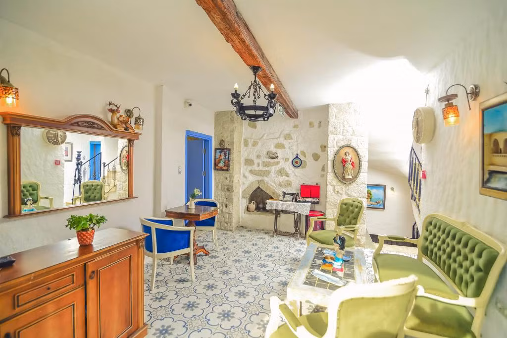 Alaçatı Asmalı Konak Otel — 9