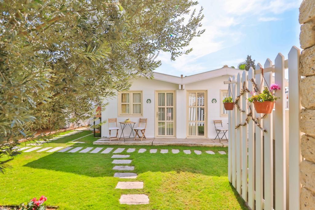 Alaçatı Köşe Konak +12 Adult Only — 3