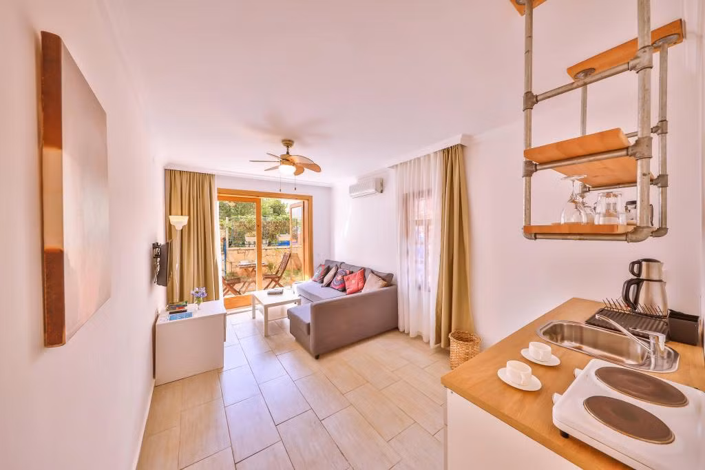 Kaş Yoga Evi Hotel — 4