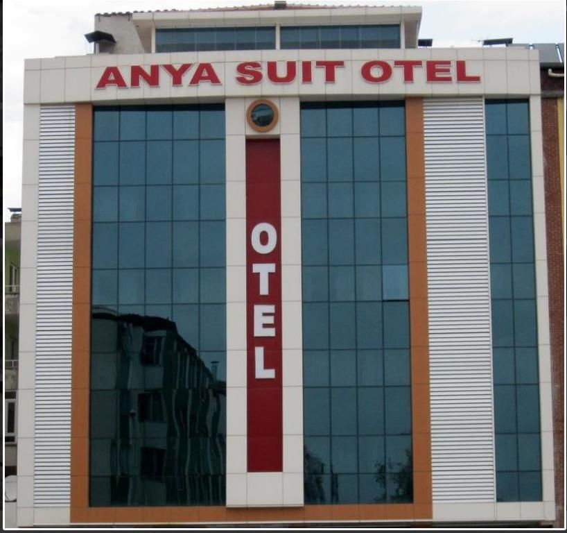 Anya Suit Otel
