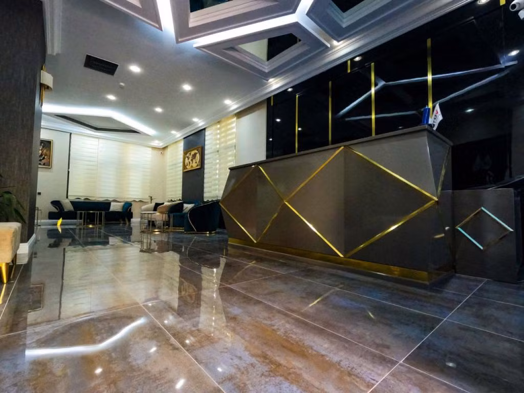 Rer Hotel — 2