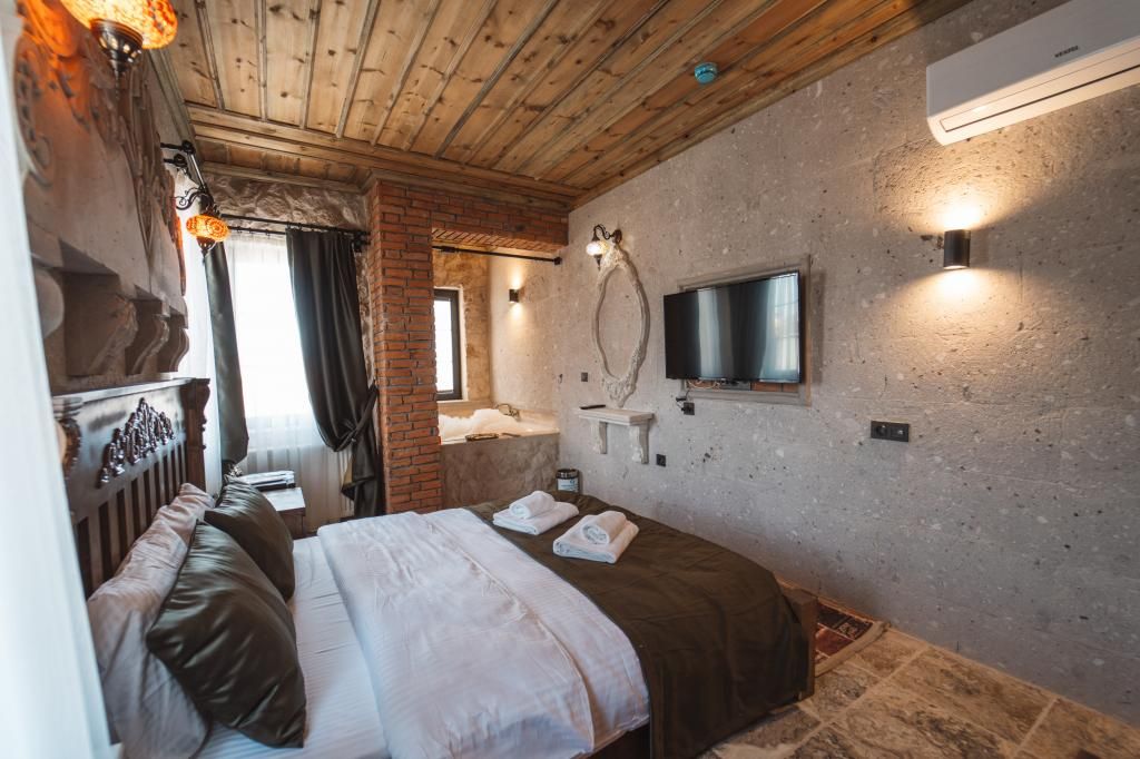 Alin Stone House — 4