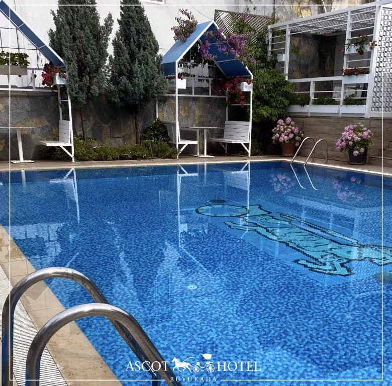 Ascot Hotel Büyükada — 9