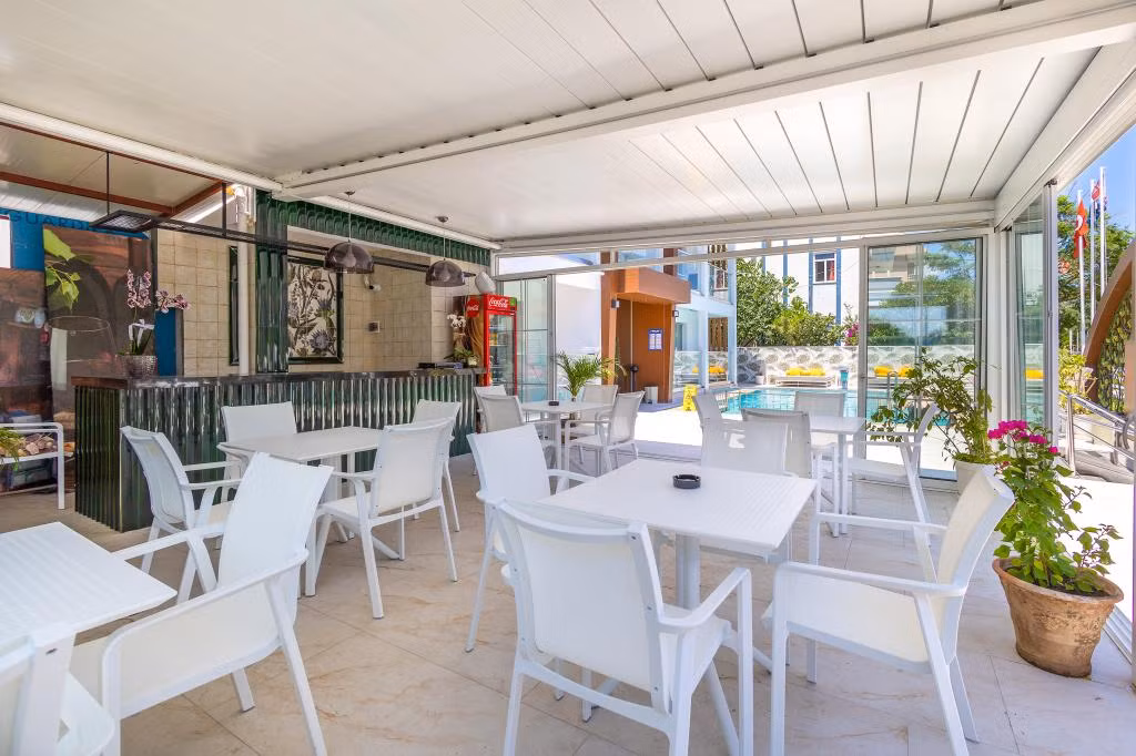 Princess Kinli Suites Hotel — 3