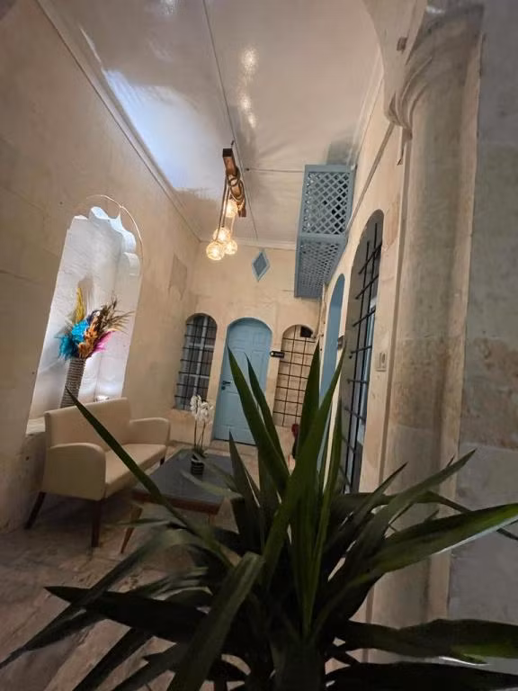 Sarmaşık Hotel — 7