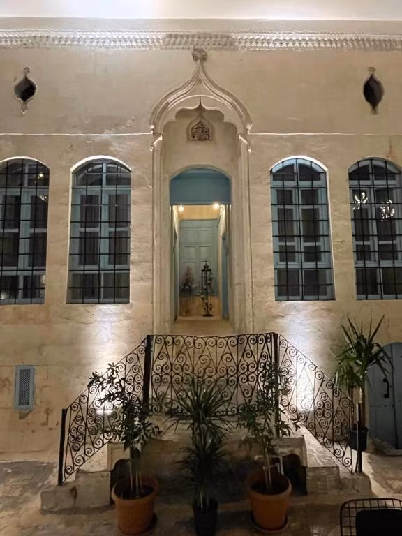 Sarmaşık Hotel — 2