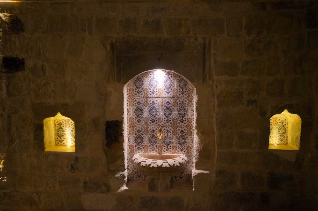 Secret Hill Cave Suites — 3