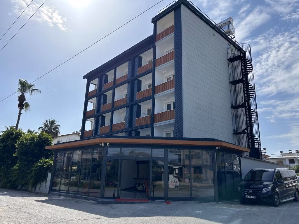Bellissima Hotel — 3