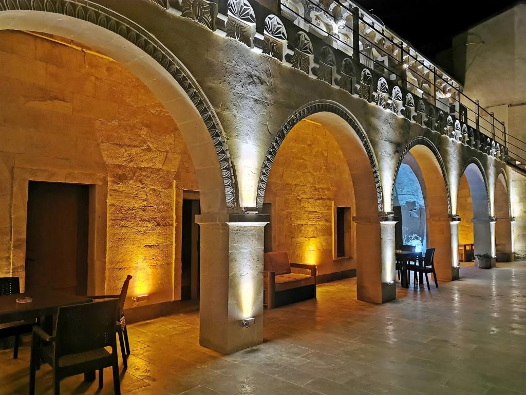 Falcon Cave Suites — 4