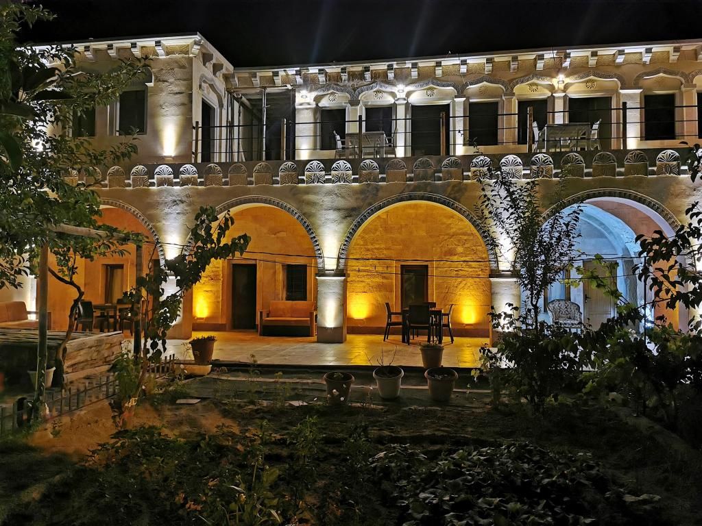 Falcon Cave Suites — 3