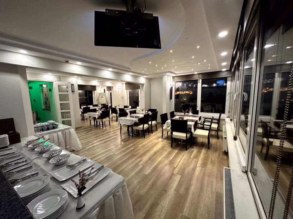 Headman Hotel — 6
