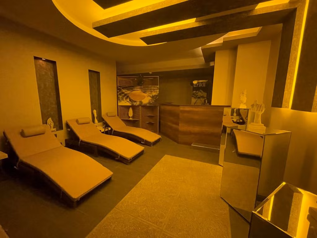 Le Luxe Suites Hotel & Spa — 8