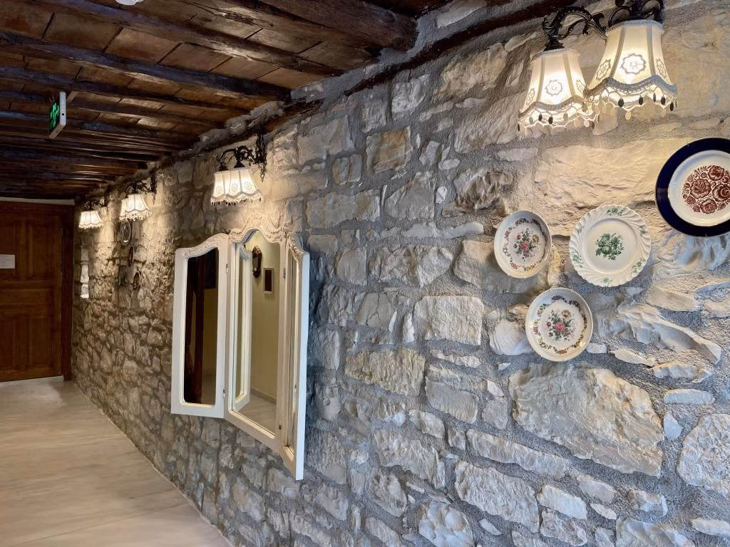 Urla Taş Konak Otel — 9