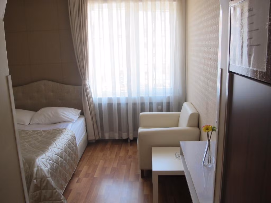 İdrisoğlu Otel — 4