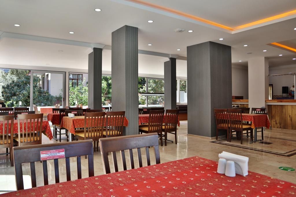 Kleopatra Smile Hotel — 9
