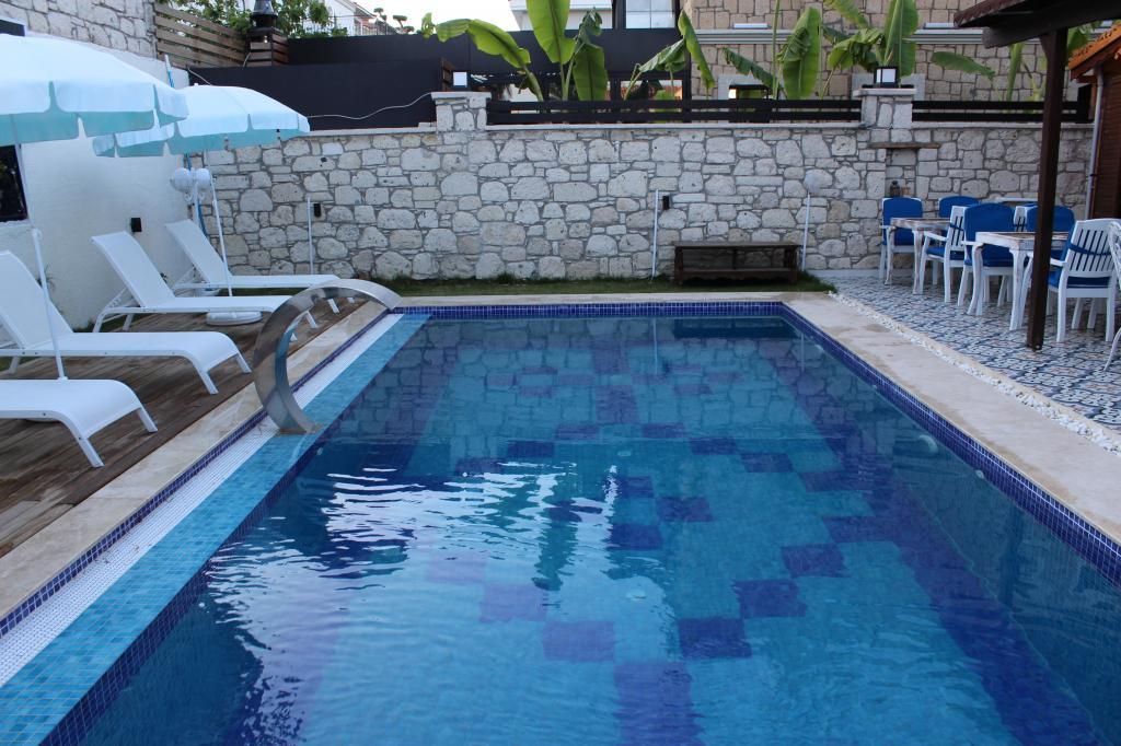 Aral Turkuaz Butik Otel Alaçatı — 7