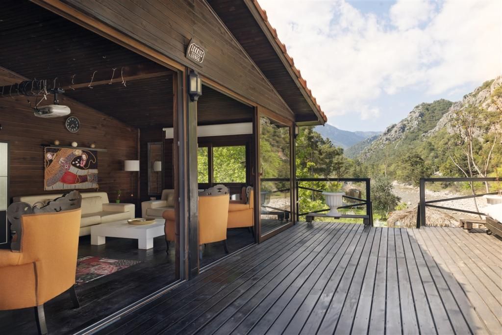 Lukkies Lodge Cıralı — 7