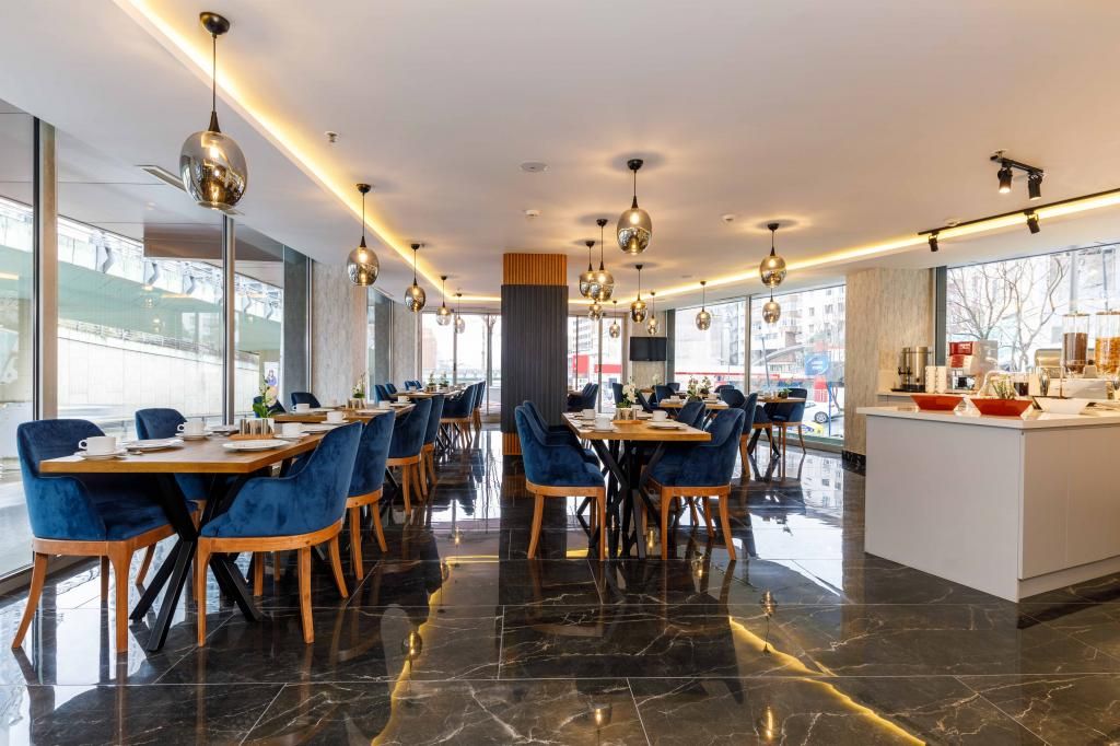 Urban Hotel Bomonti — 8