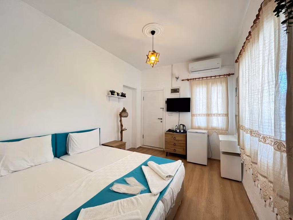 Yalıyanı Pansiyon — 9