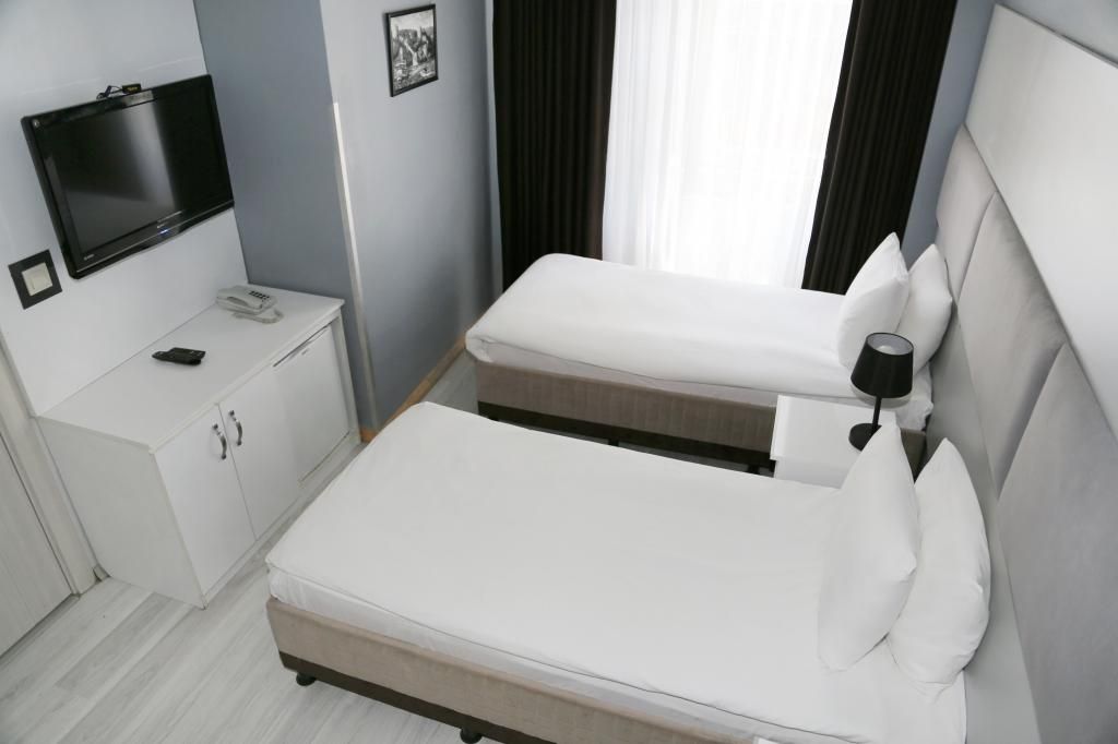 Bayer Hotel — 3
