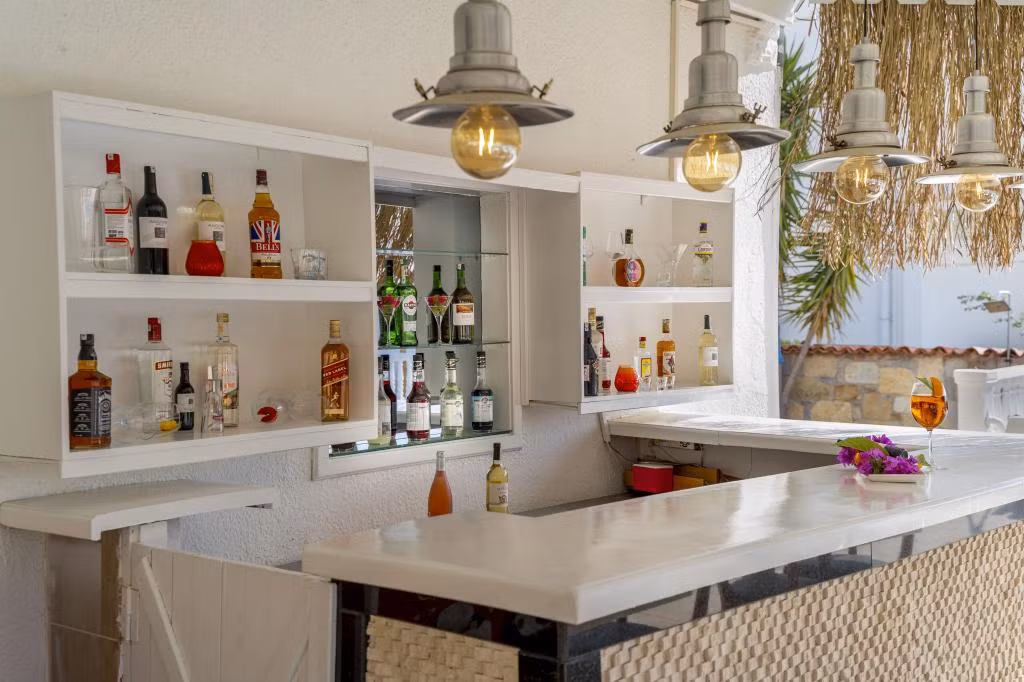 Queen Boutique Hotel Bitez — 9