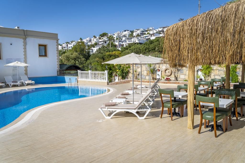 Queen Boutique Hotel Bitez — 3
