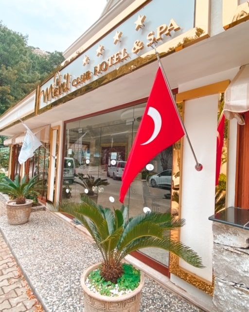 Meril Club Hotel — 8
