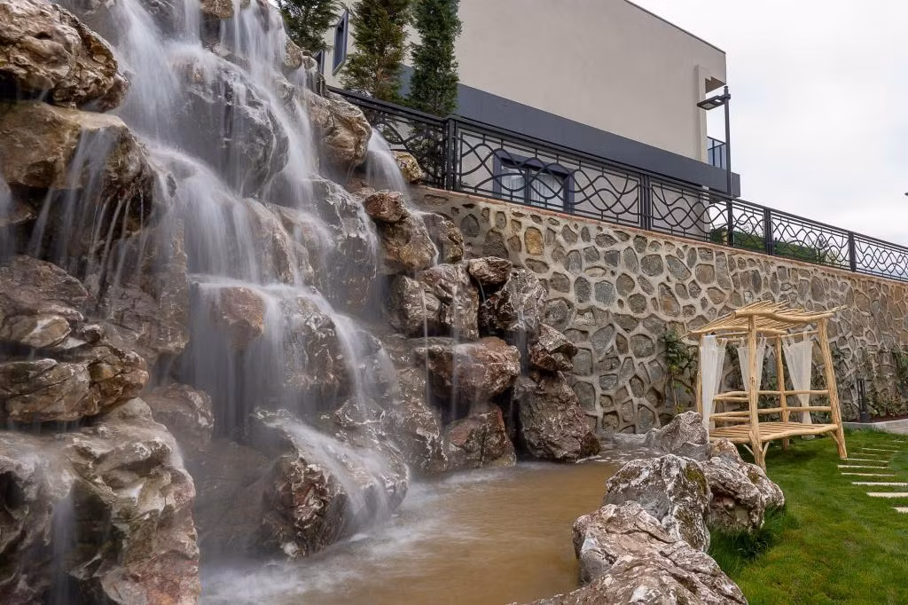 Aileena Hotel & Villas — 2