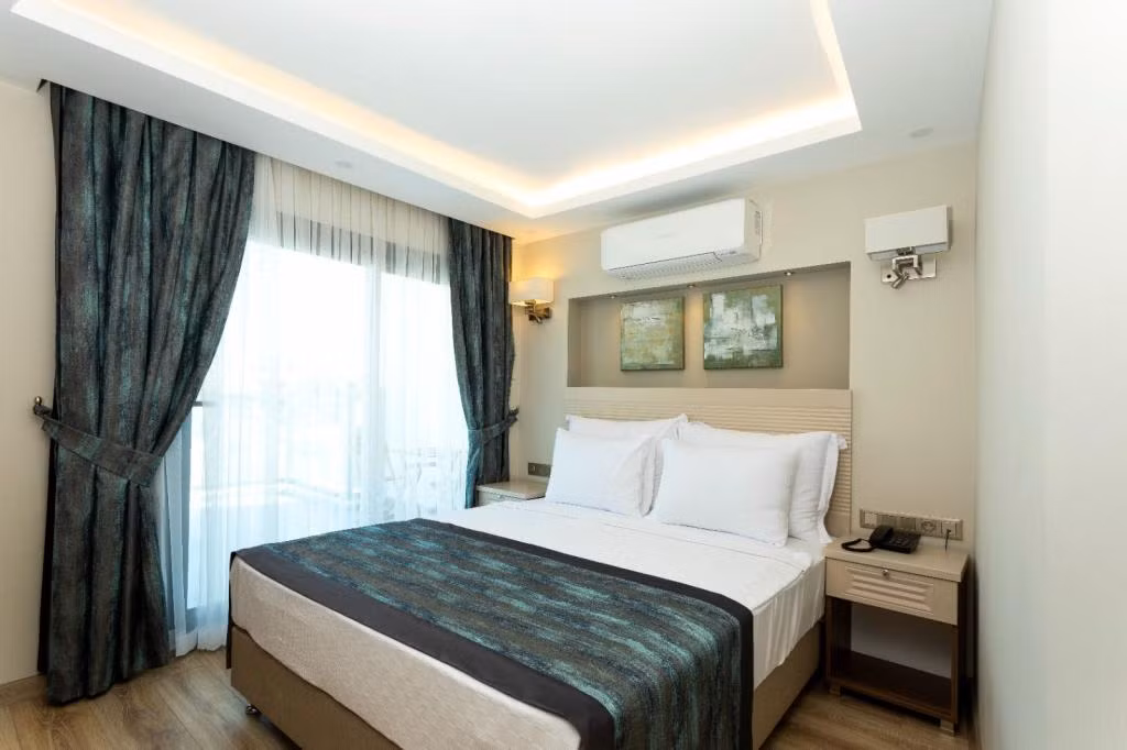 Güllük Yalı Boutique Otel — 2