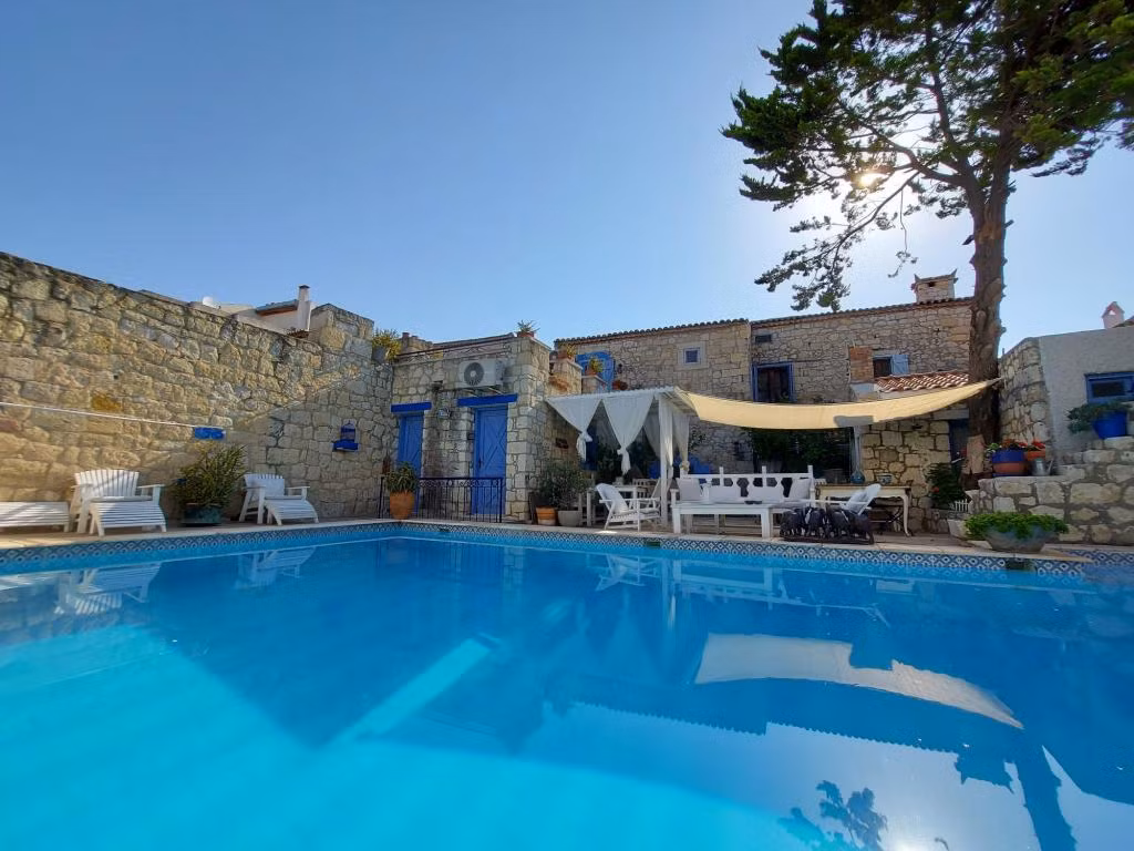 1882 Alaçatı Adults Only + 12 — 2